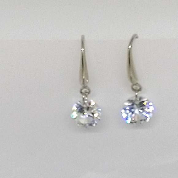 Swarovski cubic zirconia earrings for women - Picture 5 of 7